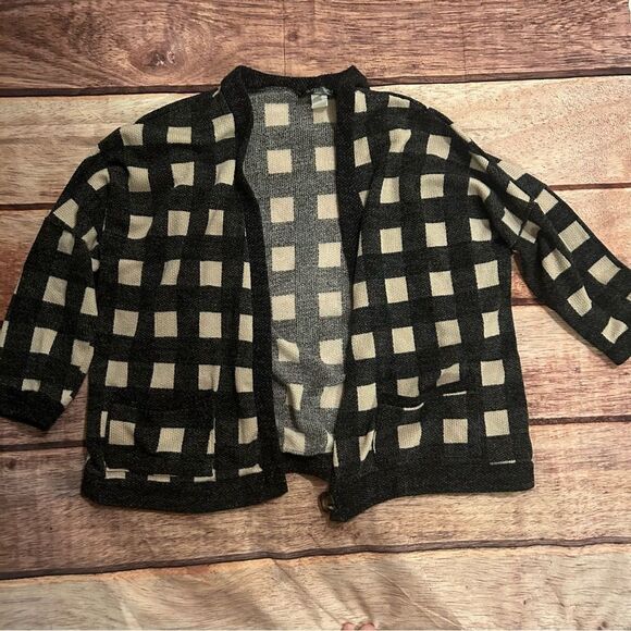 glitzy girlz Sweaters - Glitzy Girlz Buffalo plaid Black Cream Cardigan Size 2X